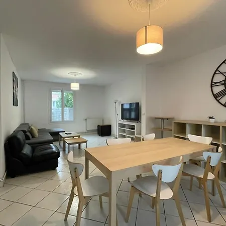 Spacieuse Maison 6 Holiday home *