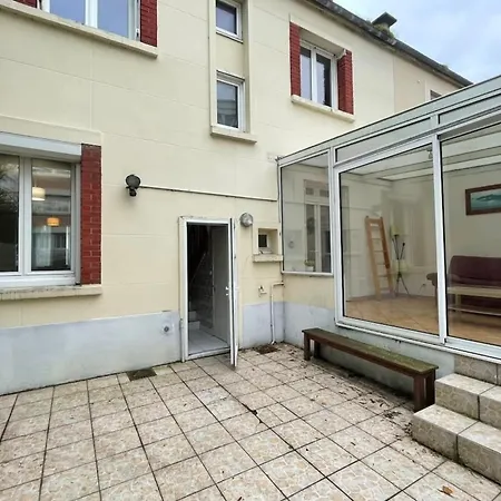 Spacieuse Maison 6 *